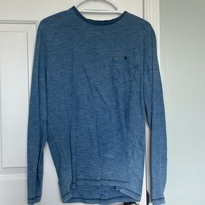 Johnnie-O long sleeve stripped tee. No Stains.